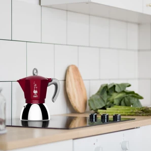 Bialetti Kávovar "Moka Induction" červený na 4 šálky