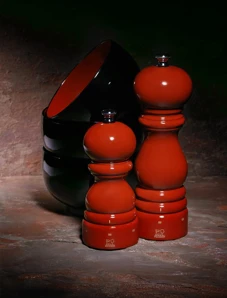 Peugeot Mlynček na soľ "Paris" 12 cm s lakom červenej farby