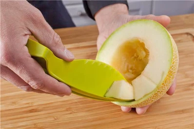 Tomorrow´s Kitchen Krájač na melón