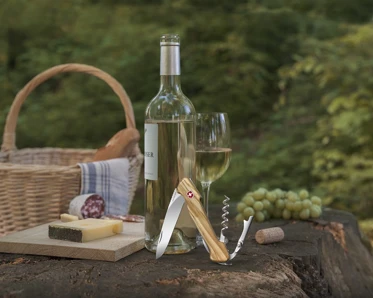 Victorinox Vreckový nôž Wine Master v olivovom prevedení