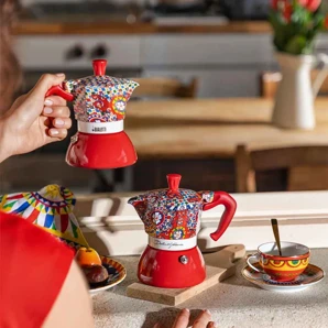 Bialetti Moka Induction "Dolce&Gabbana Carretto Siciliano" na 2 šálky