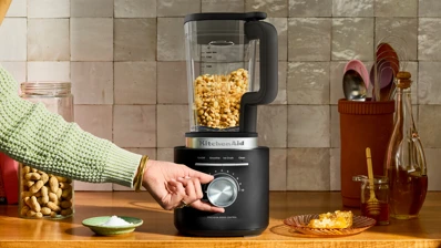 KitchenAid stolný mixér Pure Power so sklenenou nádobou 5KSB2071EBM matná čierna