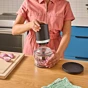 KitchenAid bezdrôtový sekáčik s batériou 5KTCR351BM matná čierna