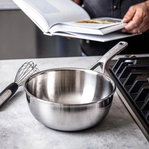 KitchenAid Multiply nerezová panvica 22 cm (CC006024-001)