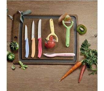 Victorinox 3-dielna súprava nožov na ovocie a zeleninu Trend Colors
